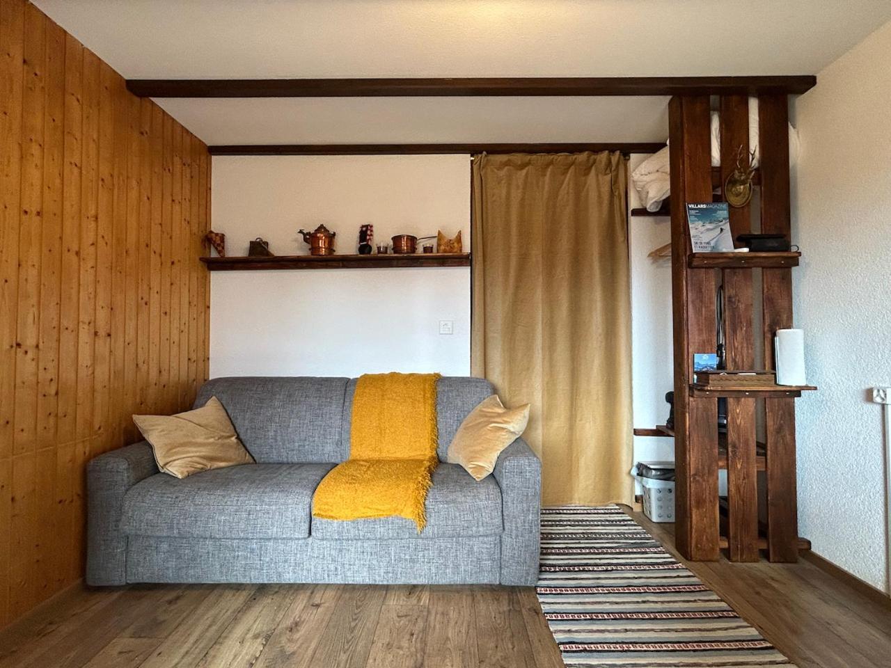 Apartamento In Sur Ollon, Emeraude, For 2 Only 100m To Bretaye Train *