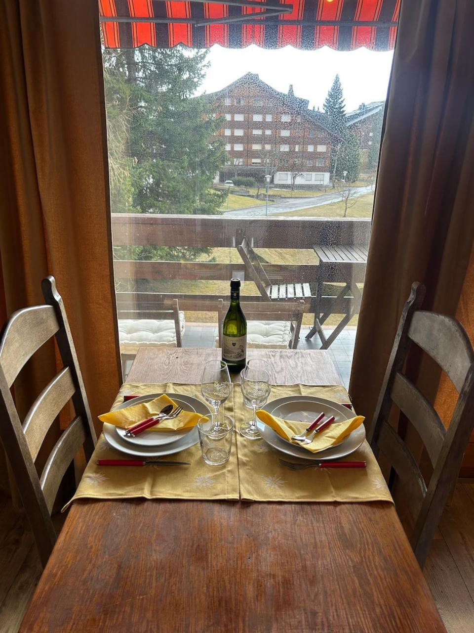 In Sur Ollon, Emeraude, For 2 Only 100m To Bretaye Train Apartamento *